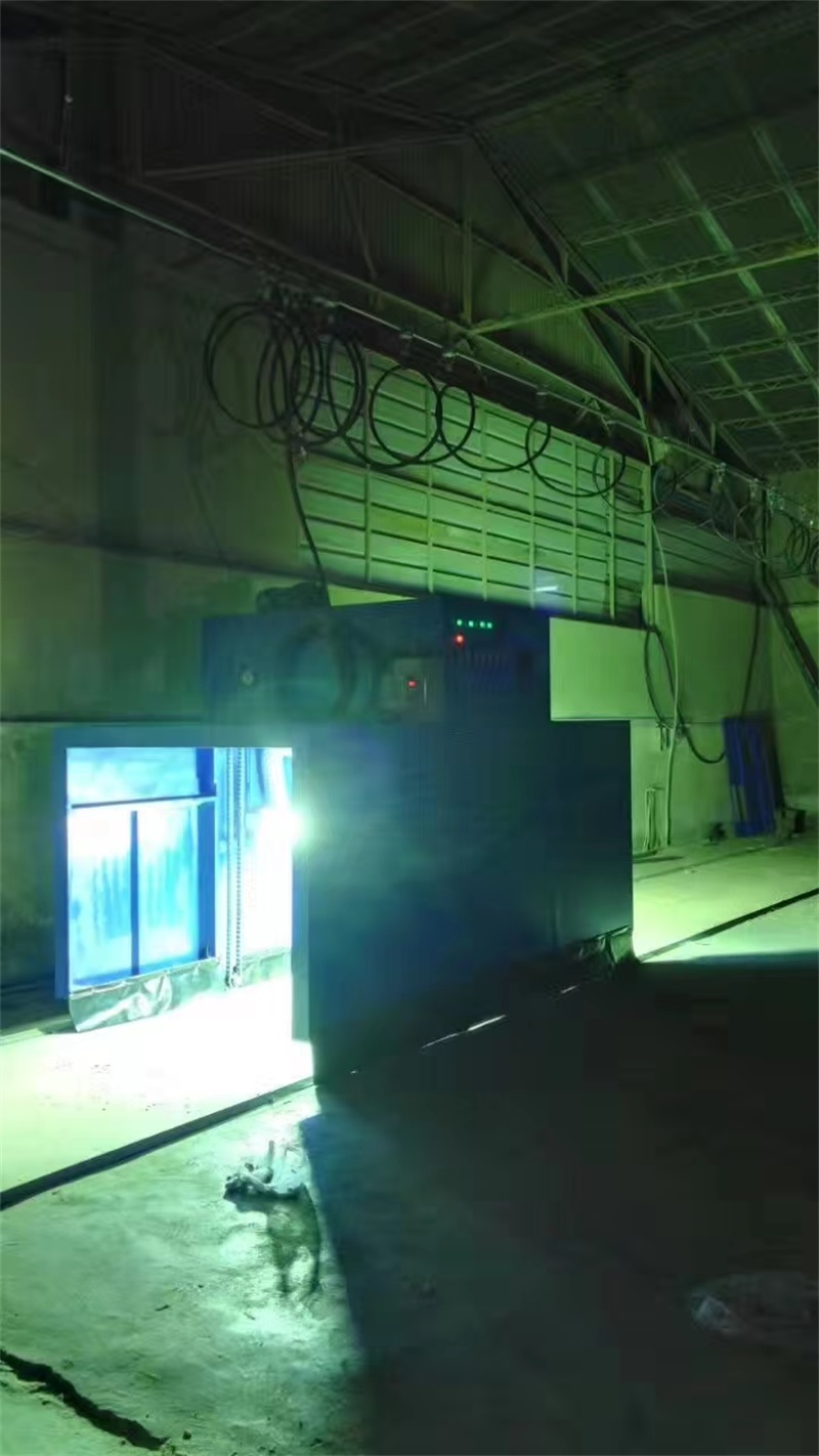 Mobile door panel UV